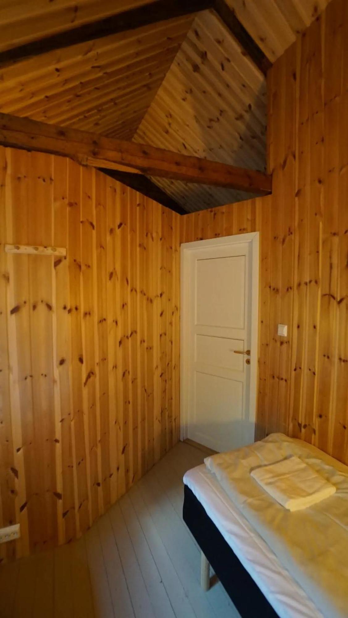 Real Fisherman'S Cabins In Ballstad, Lofoten Habitación foto